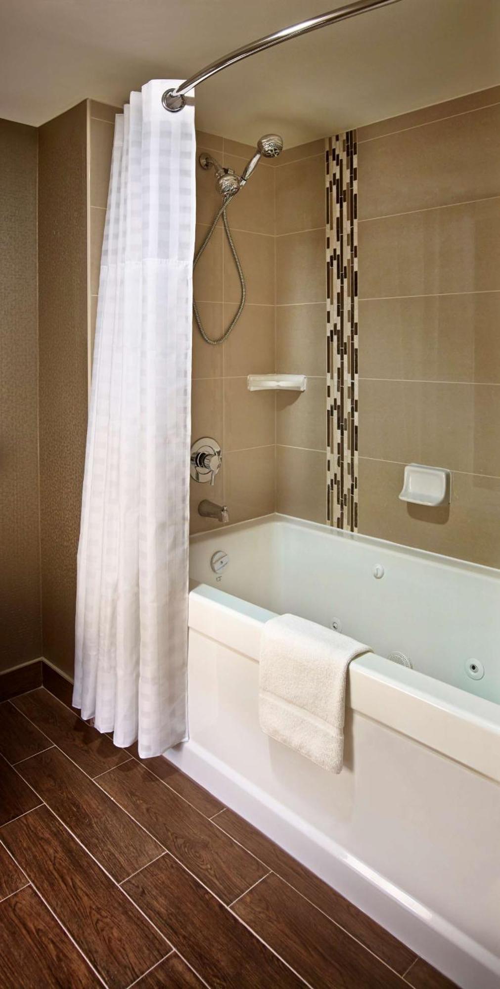 Homewood Suites By Hilton Hamilton Dış mekan fotoğraf